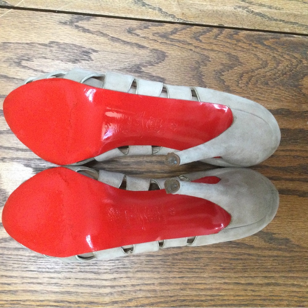 Christian Louboutin Suede heels - Picture 3 of 4
